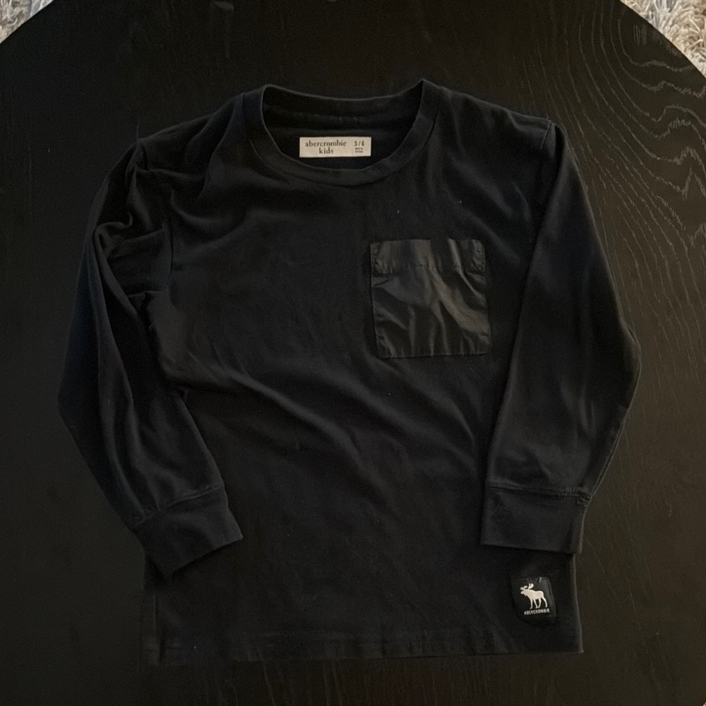 Abercrombie Kids Black Long Sleeve Tee Classic Design